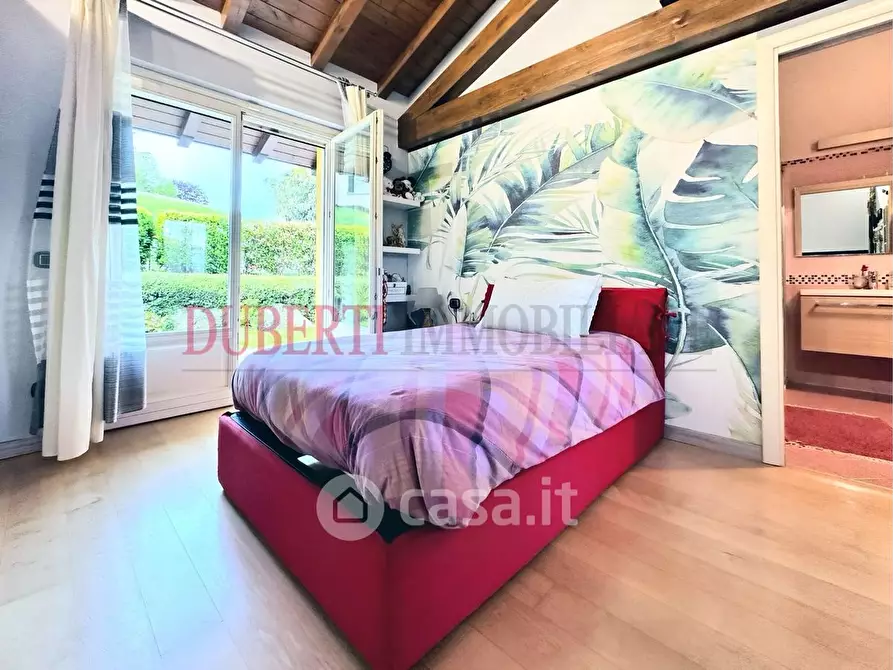 Immagine 13 di Villa in vendita  in Via Giosuè Carducci a Bodio Lomnago