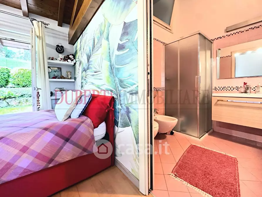Immagine 14 di Villa in vendita  in Via Giosuè Carducci a Bodio Lomnago