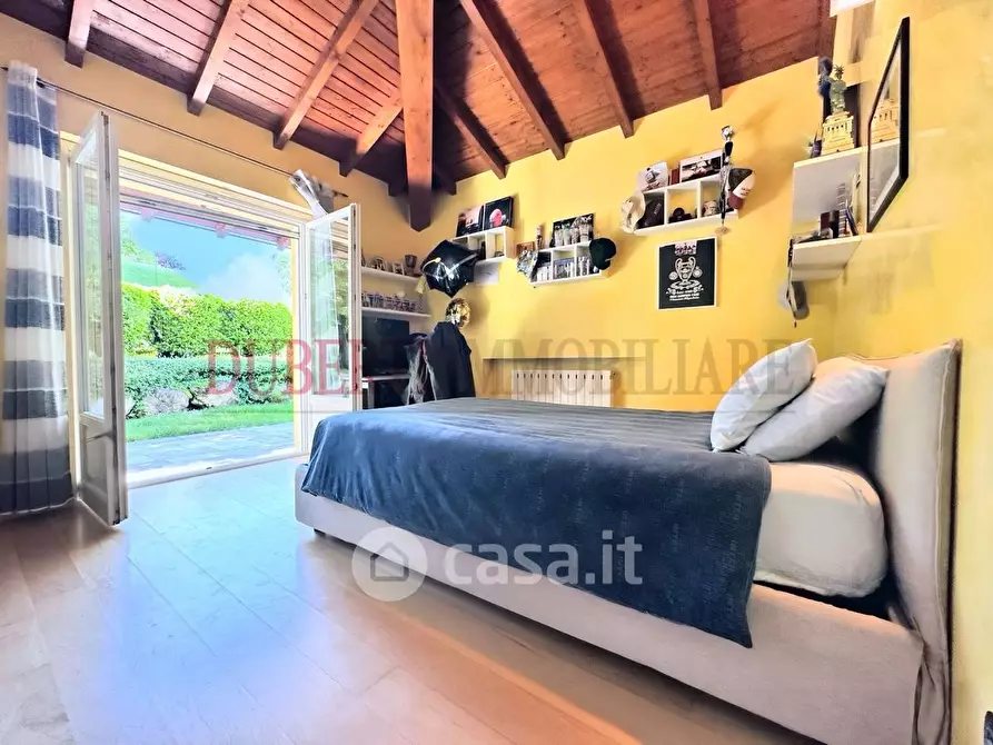 Immagine 16 di Villa in vendita  in Via Giosuè Carducci a Bodio Lomnago