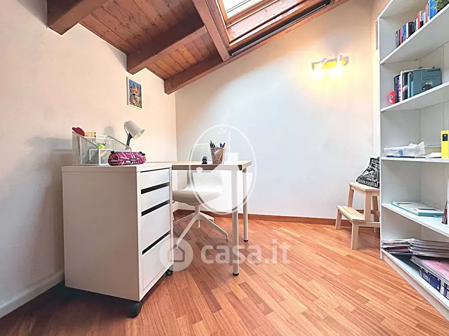 Immagine 14 di Appartamento in vendita  in Via Robarello a Varese