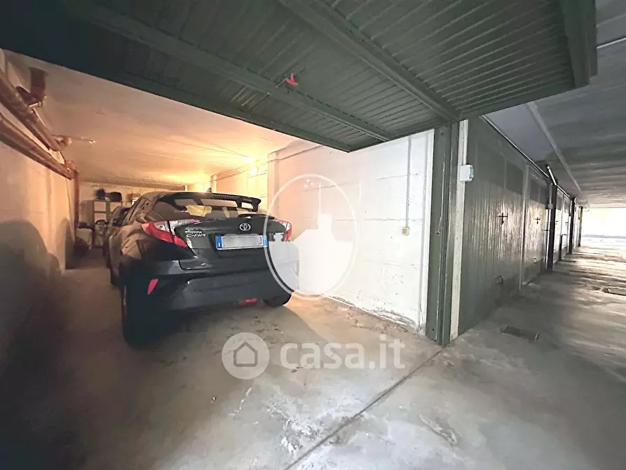 Immagine 16 di Appartamento in vendita  in Via Robarello a Varese