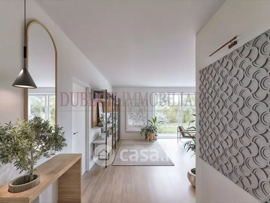 Immagine 2 di Villa in vendita  in Via Montello 1 a Varese