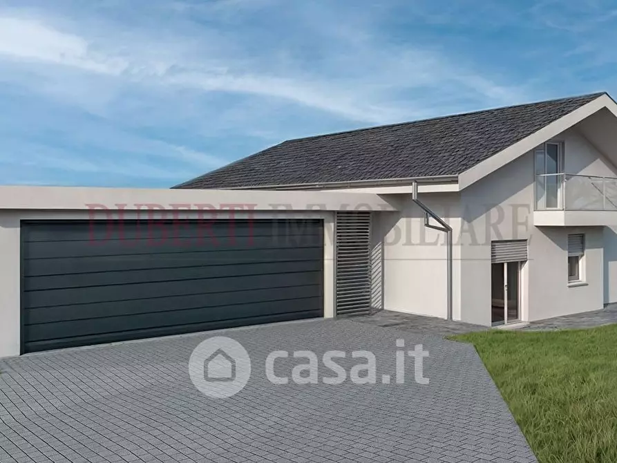 Immagine 16 di Villa in vendita  in Via Montello a Varese