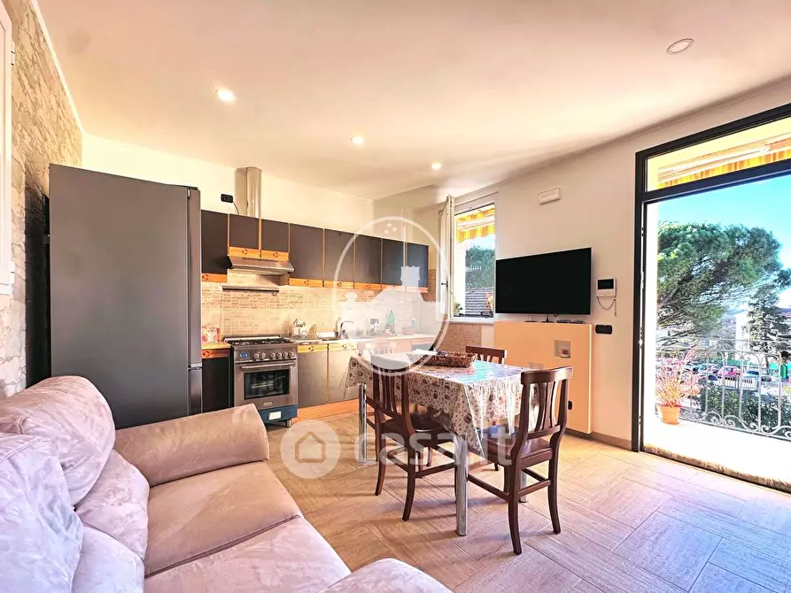 Immagine 10 di Villa in vendita  in Via Armino a Gavirate