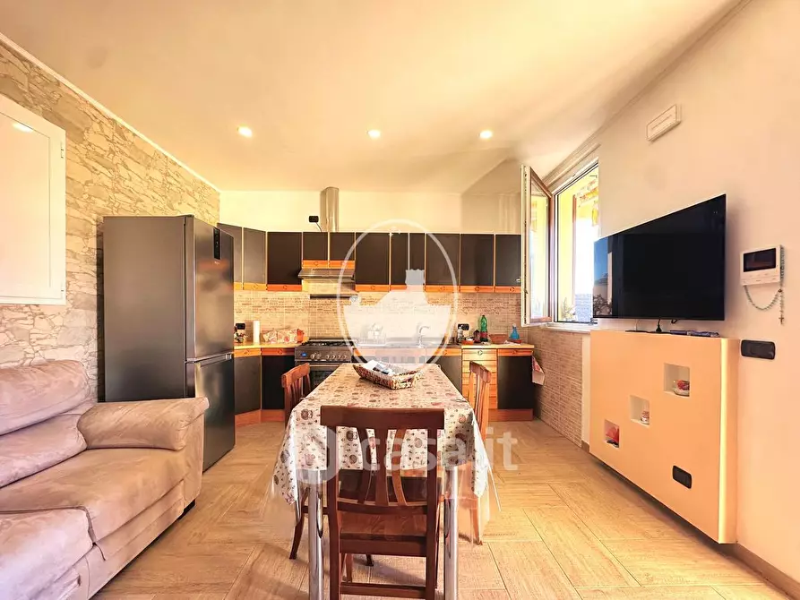 Immagine 9 di Villa in vendita  in Via Armino a Gavirate