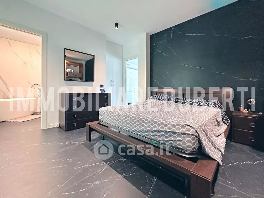 Immagine 10 di Villa in vendita  in Via Peppino Rossi a Gavirate