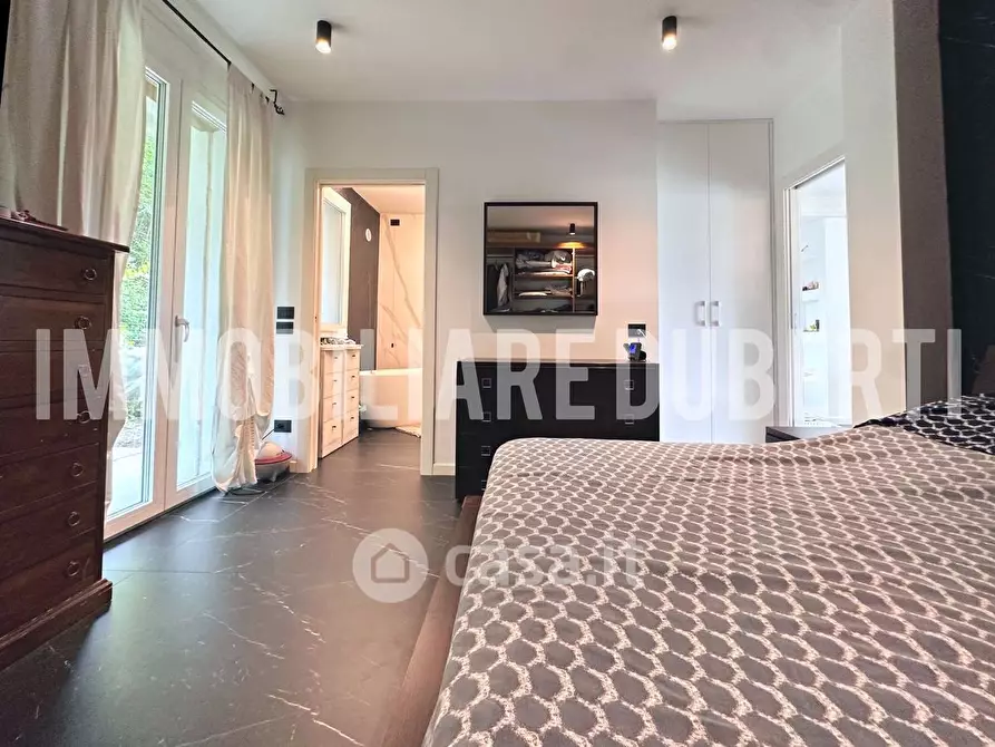 Immagine 11 di Villa in vendita  in Via Peppino Rossi a Gavirate