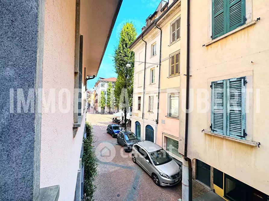 Immagine 11 di Attività commerciale in vendita  in Piazza del Podestà a Varese