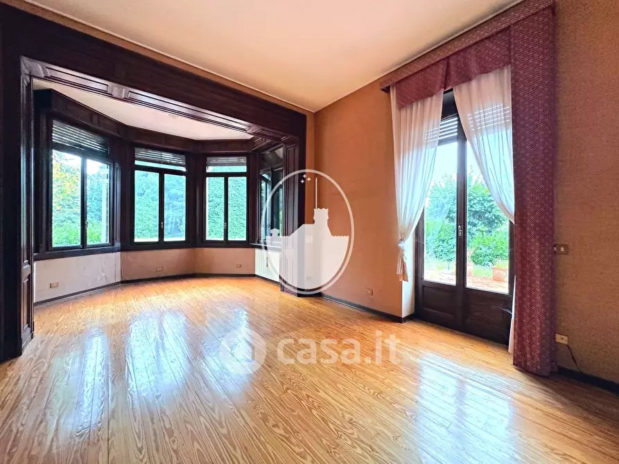 Immagine 12 di Villa in vendita  in Via Selvapiana a Varese