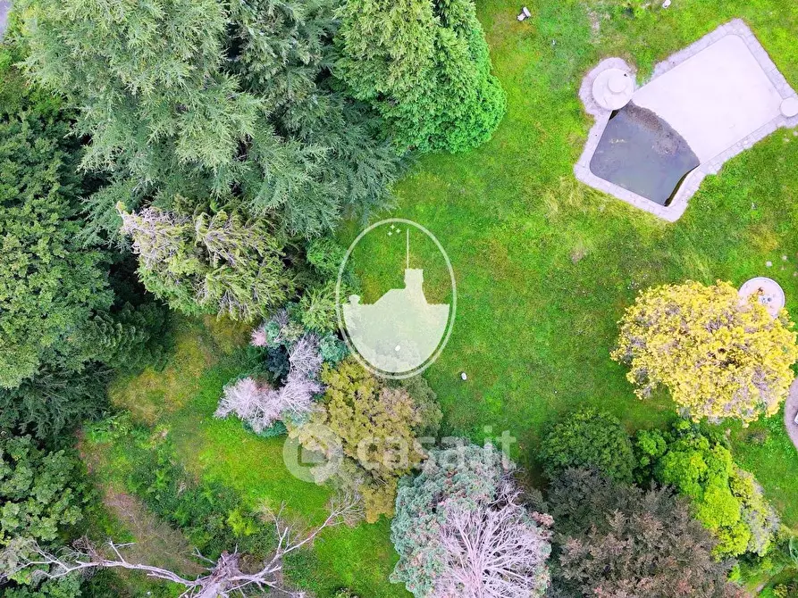 Immagine 14 di Villa in vendita  in Via Selvapiana a Varese