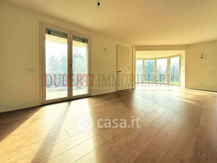 Immagine 10 di Villa in vendita  in Via Torquato Tasso 5 a Varese