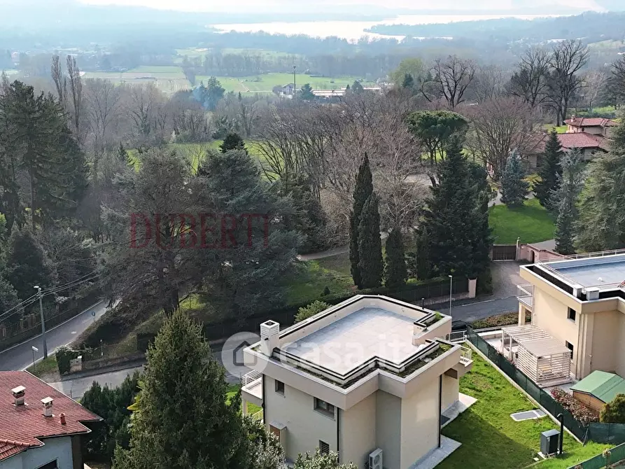 Immagine 2 di Villa in vendita  in Via Torquato Tasso 5 a Varese