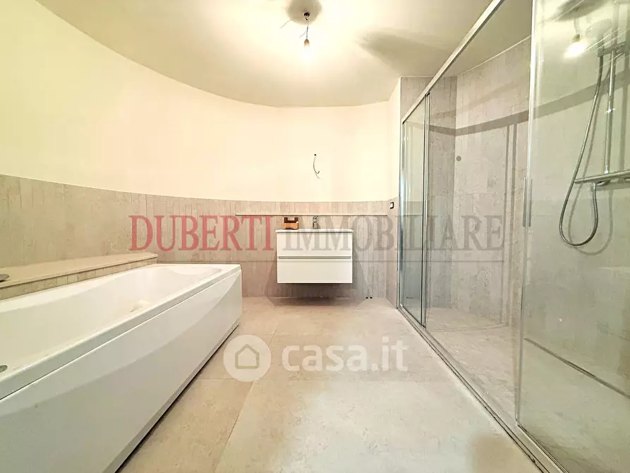 Immagine 25 di Villa in vendita  in Via Torquato Tasso 5 a Varese