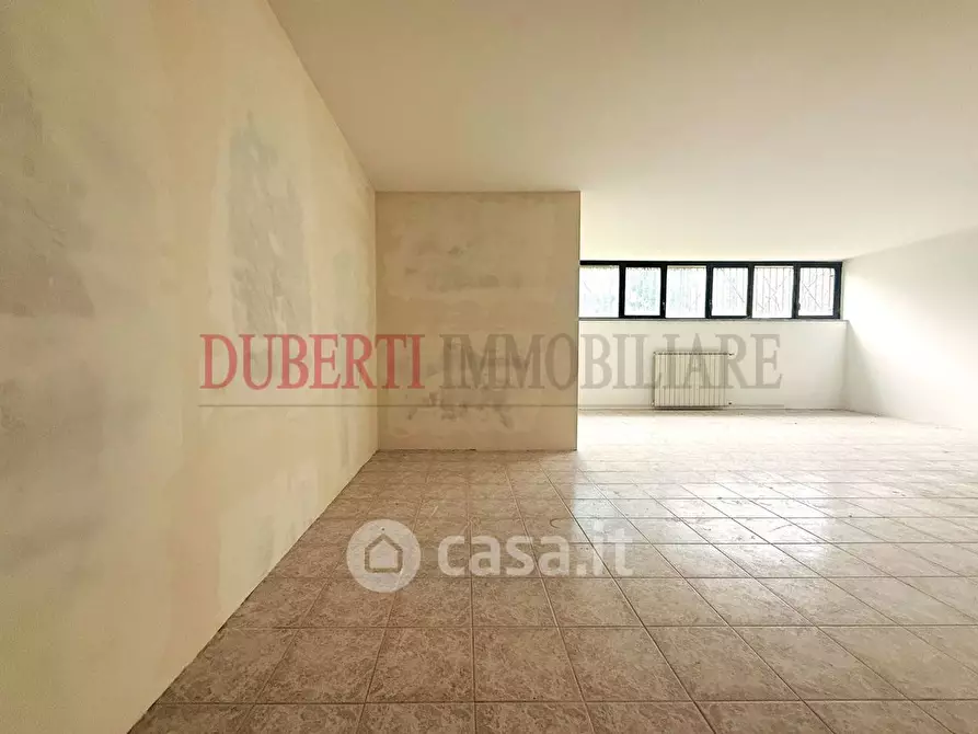 Immagine 6 di Appartamento in vendita  in Via Tagliamento a Gallarate