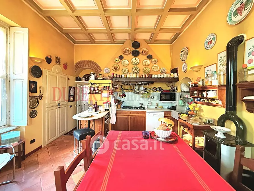 Immagine 22 di Villa in vendita  in Via Gazza a Castronno