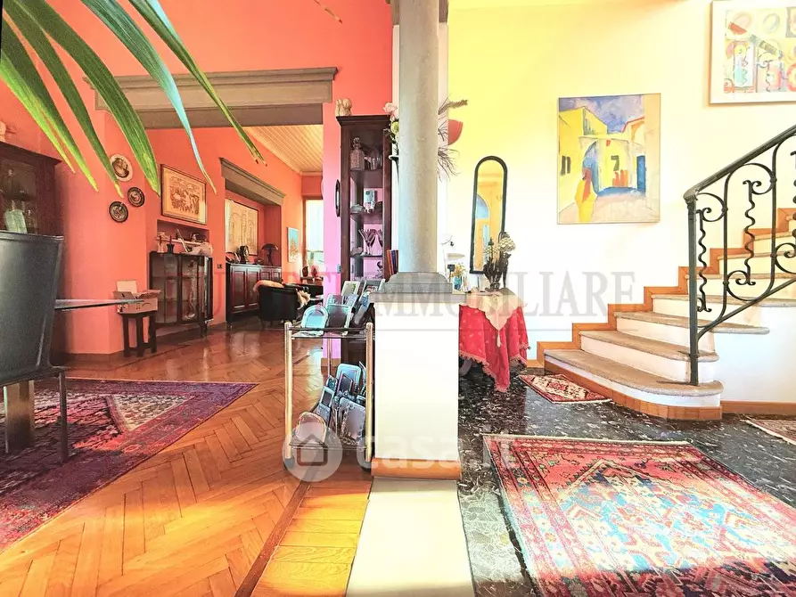 Immagine 25 di Villa in vendita  in Via Gazza a Castronno