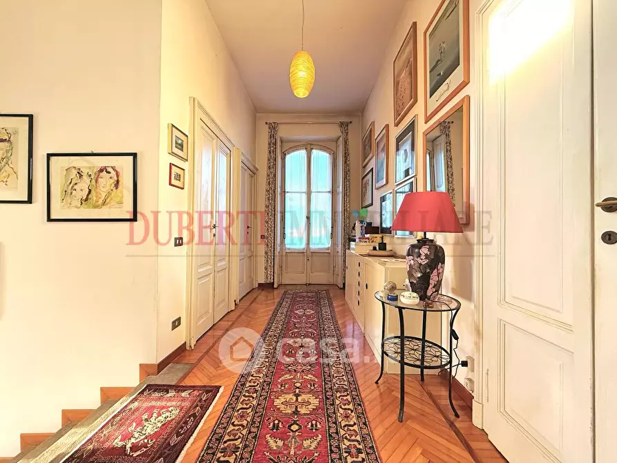 Immagine 27 di Villa in vendita  in Via Gazza a Castronno