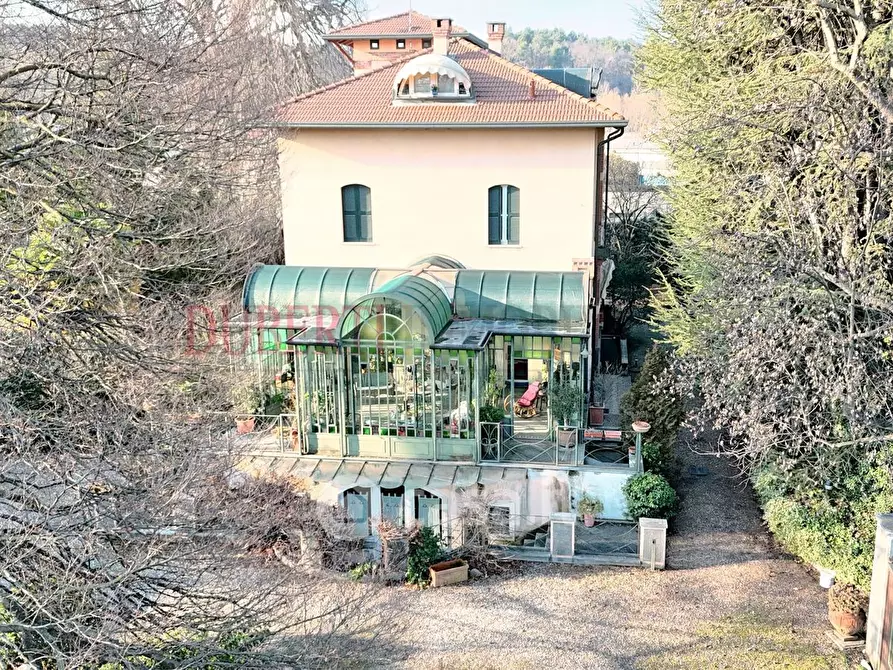 Immagine 3 di Villa in vendita  in Via Gazza a Castronno