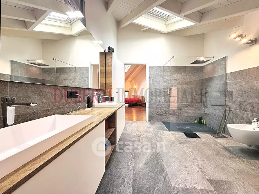 Immagine 24 di Attico in vendita  in Largo Guido Camussi a Gallarate