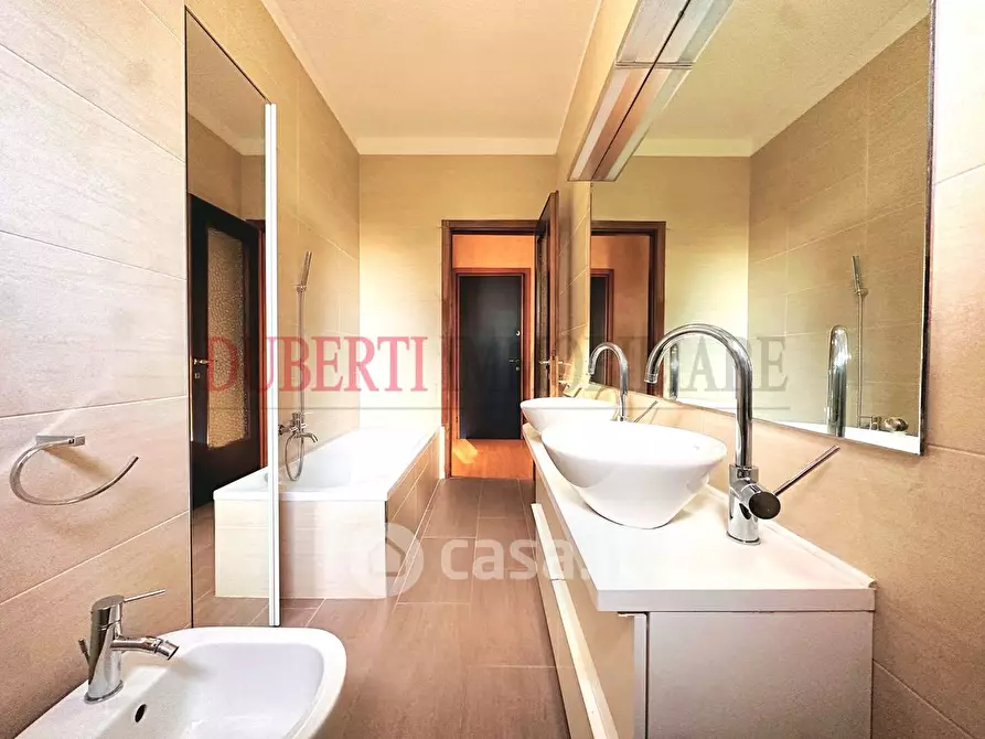 Immagine 11 di Appartamento in vendita  in Via Adda a Varese