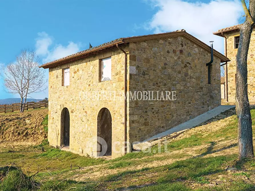 Immagine 15 di Rustico / casale in vendita  in Via San Sebastiano a Rapolano Terme