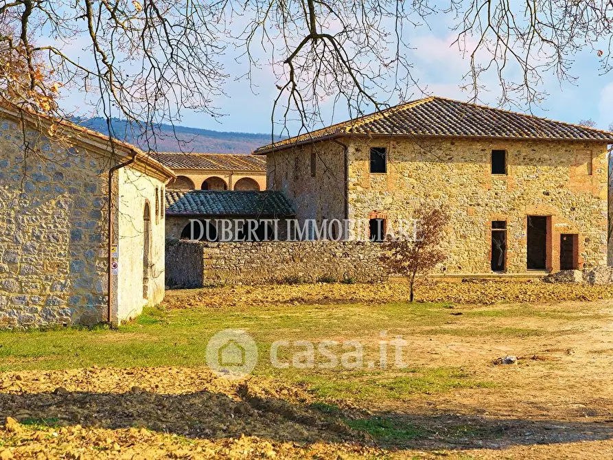 Immagine 7 di Rustico / casale in vendita  in Via San Sebastiano a Rapolano Terme