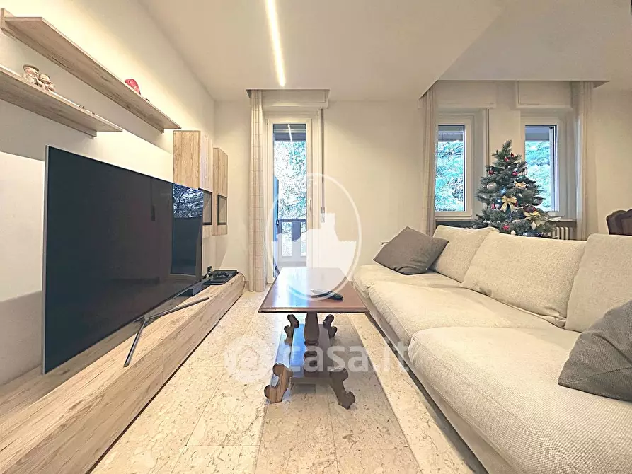 Immagine 5 di Appartamento in vendita  in Via Friuli a Varese