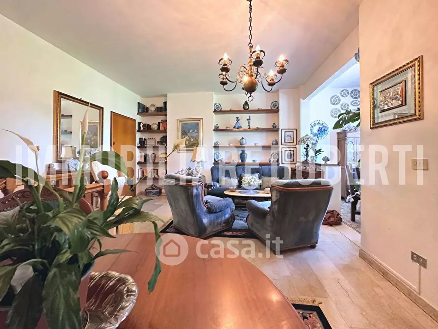 Immagine 10 di Appartamento in vendita  in Via Daniele Manin 3 a Varese