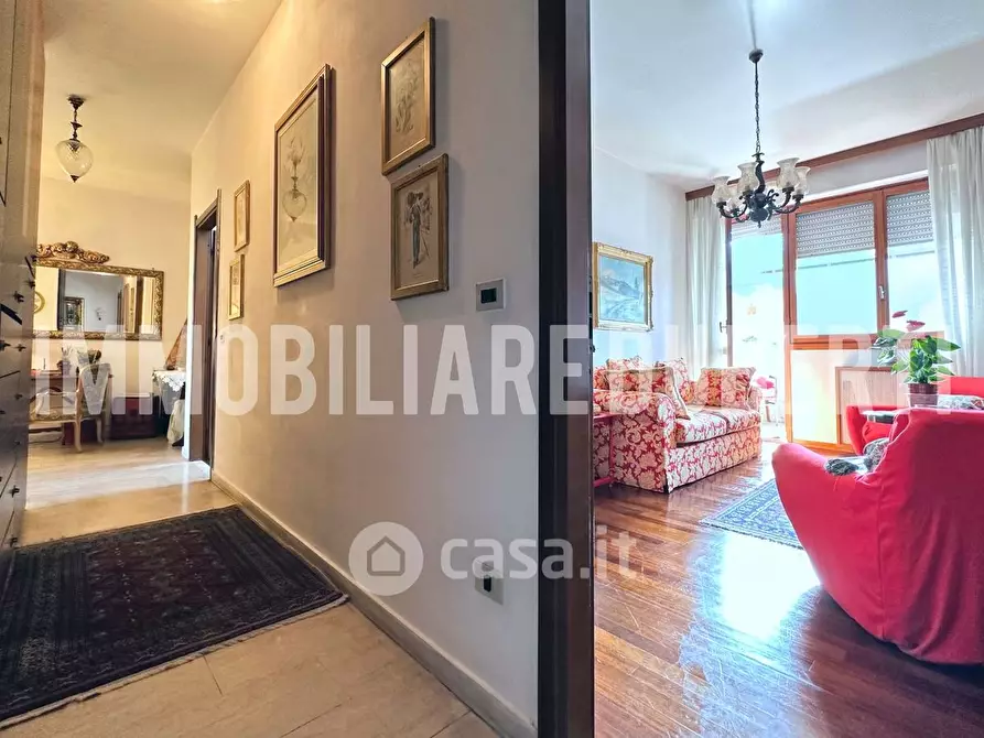 Immagine 11 di Appartamento in vendita  in Via Daniele Manin 3 a Varese