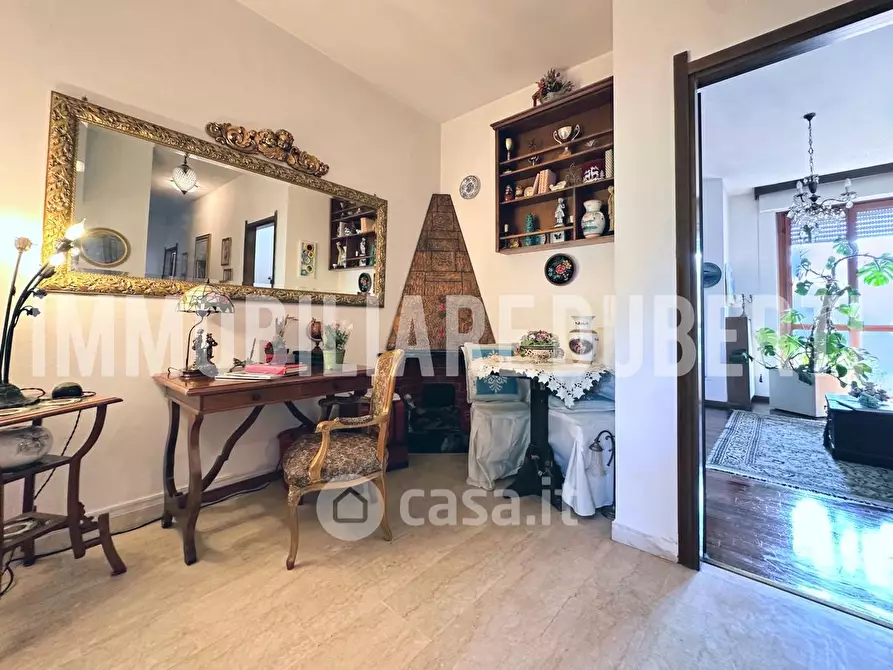 Immagine 2 di Appartamento in vendita  in Via Daniele Manin 3 a Varese