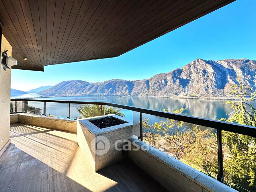 Immagine 1 di Villetta a schiera in vendita  in Corso Italia a Campione D'italia