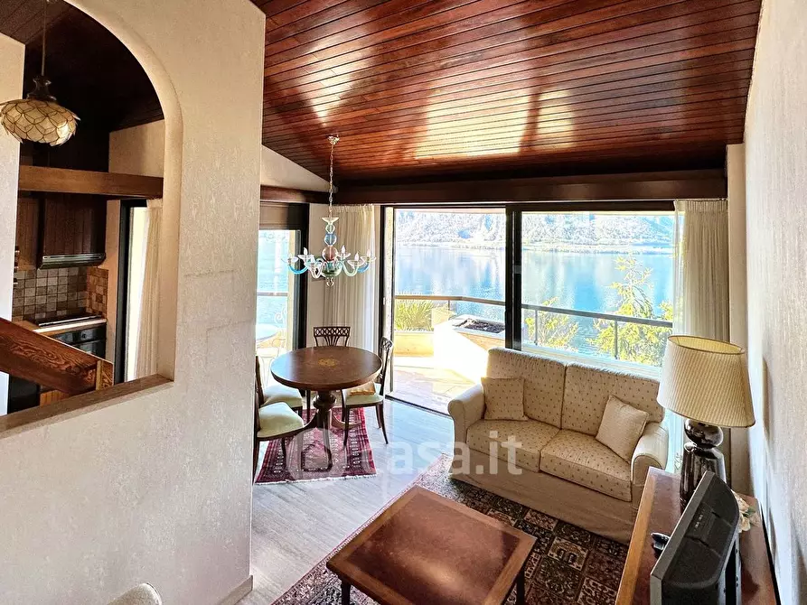 Immagine 9 di Villetta a schiera in vendita  in Corso Italia a Campione D'italia