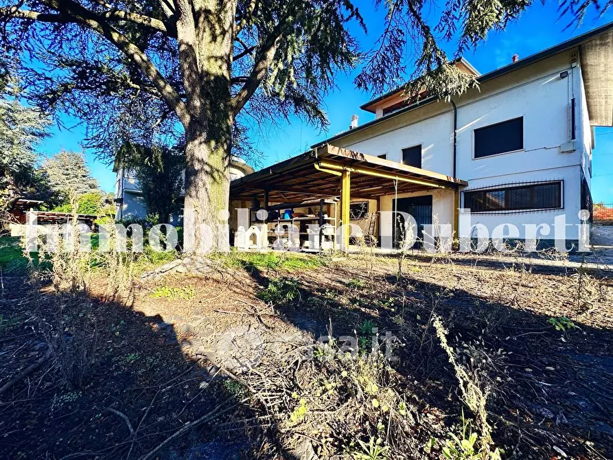 Immagine 21 di Villa in vendita  in Via IV Novembre a Carbonate