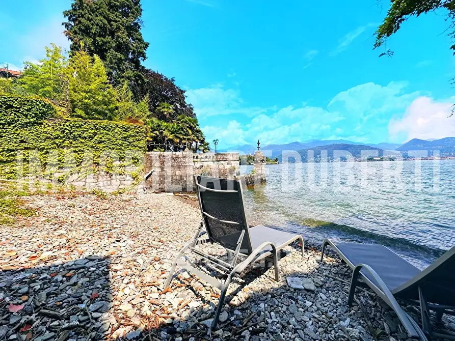 Immagine 14 di Appartamento in vendita  in Corso Umberto I a Stresa