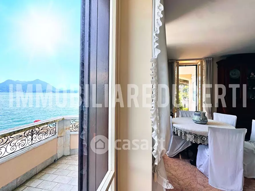 Immagine 21 di Appartamento in vendita  in Corso Umberto I a Stresa