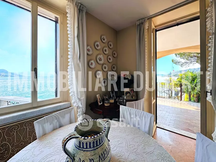 Immagine 22 di Appartamento in vendita  in Corso Umberto I a Stresa