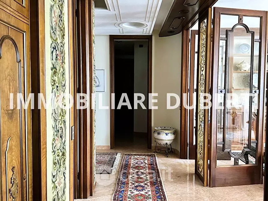 Immagine 24 di Appartamento in vendita  in Corso Umberto I a Stresa