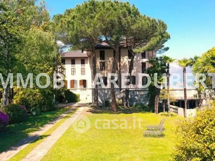 Immagine 4 di Appartamento in vendita  in Corso Umberto I a Stresa