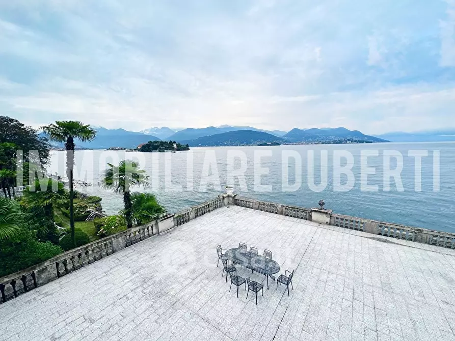 Immagine 5 di Appartamento in vendita  in Corso Umberto I a Stresa