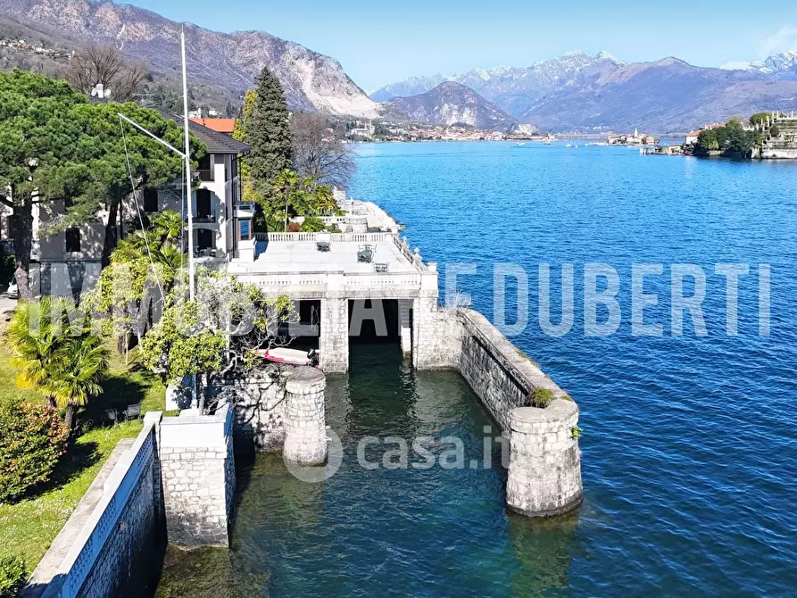 Immagine 7 di Appartamento in vendita  in Corso Umberto I a Stresa