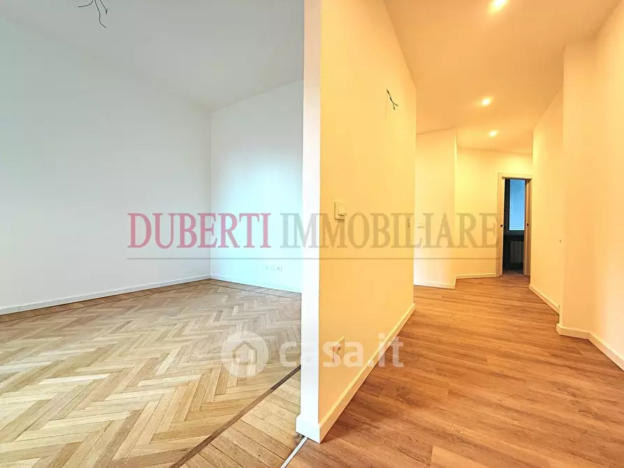 Immagine 4 di Appartamento in affitto  in Piazza Monte Grappa a Varese