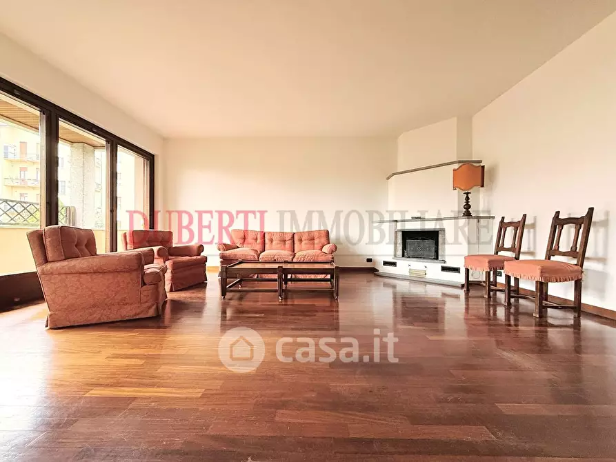 Immagine 1 di Appartamento in affitto  in Via Fratelli Comolli a Varese