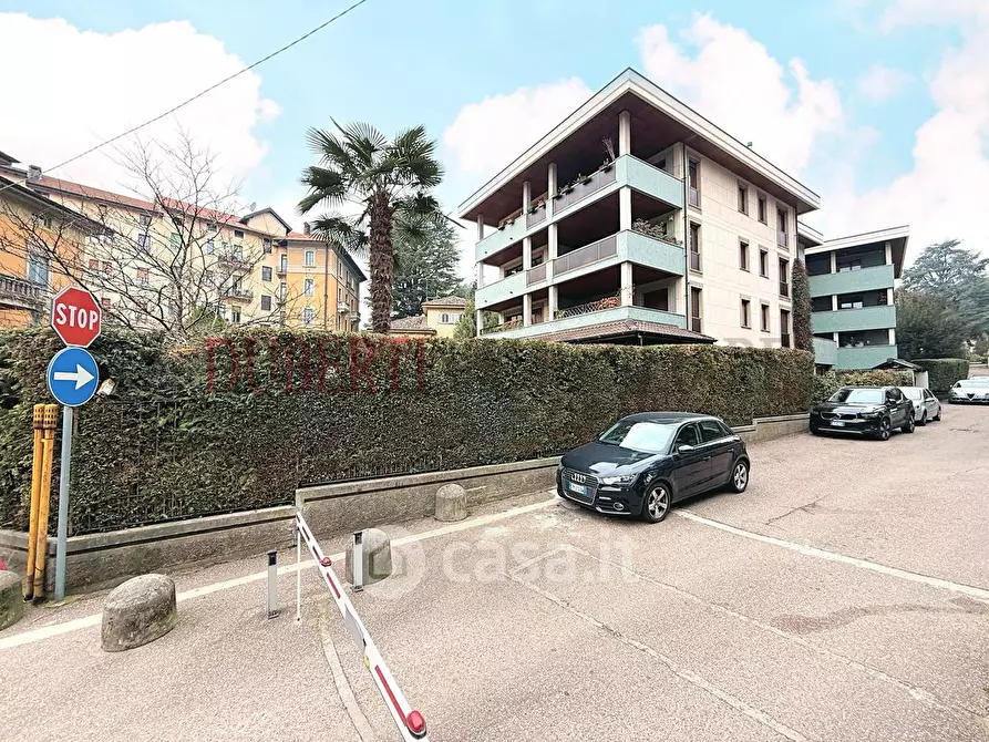 Immagine 17 di Appartamento in affitto  in Via Fratelli Comolli a Varese