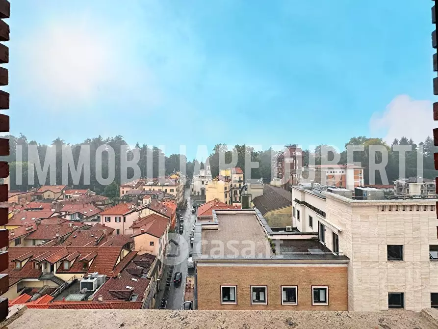 Immagine 5 di Attico in affitto  in Piazza Monte Grappa a Varese