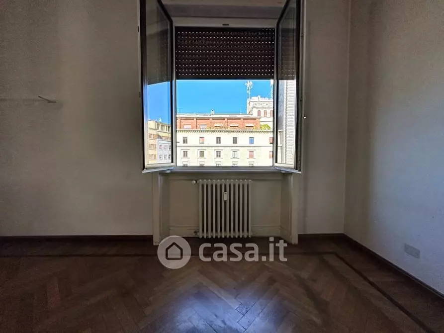 Immagine 10 di Appartamento in affitto  in Piazza Monte Grappa a Varese