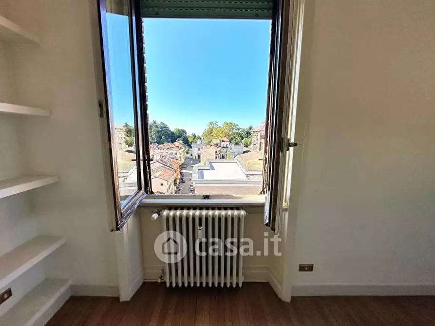 Immagine 12 di Appartamento in affitto  in Piazza Monte Grappa a Varese