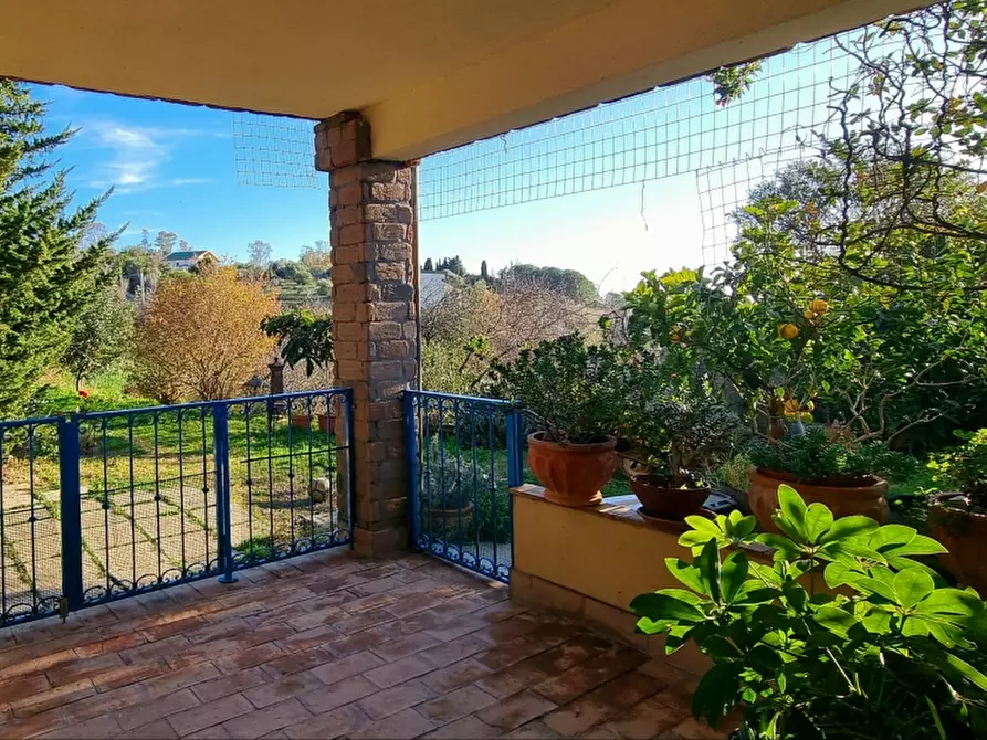 Immagine 2 di Rustico / casale in vendita  in via del Casaletto Rosso 45 a Civitavecchia