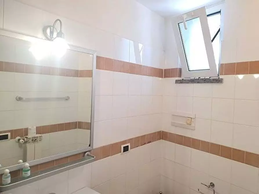 Immagine 14 di Villa in vendita  a Santa Marinella