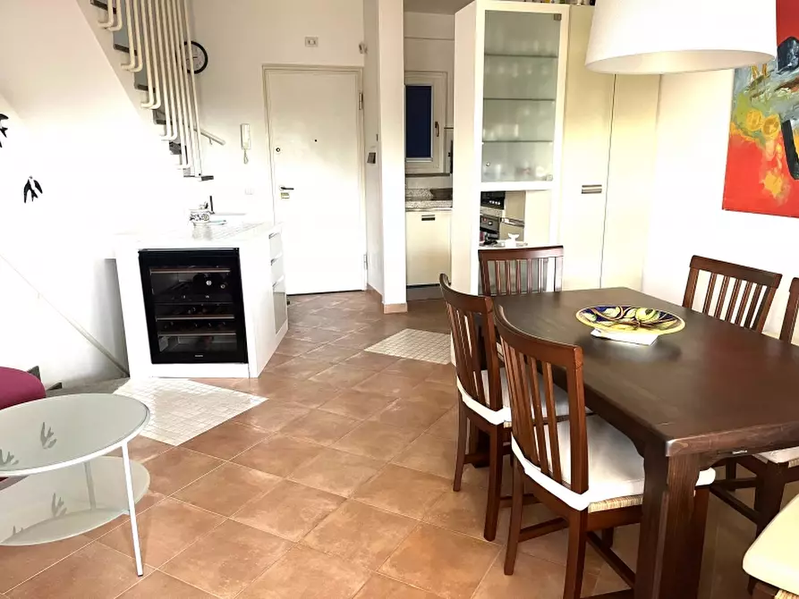 Immagine 7 di Villa in vendita  in via V Maggio 1 a Santa Marinella