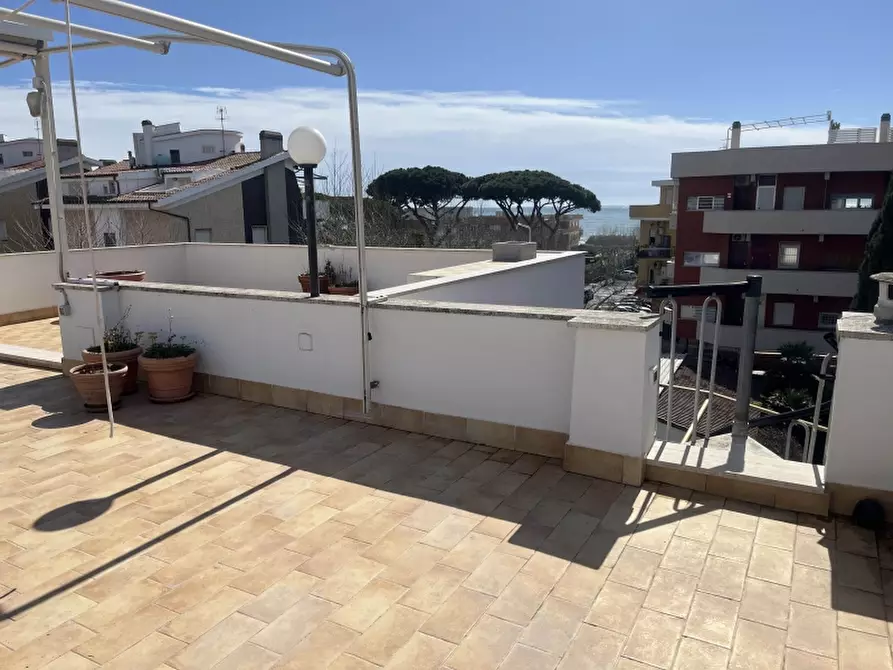 Immagine 1 di Appartamento in vendita  in Via Castronovo a Santa Marinella